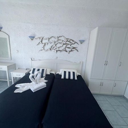 Marinas Studios Livadia  Habitación foto